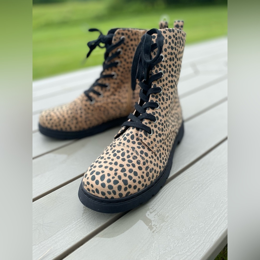 Arizona jean co. Combat boots